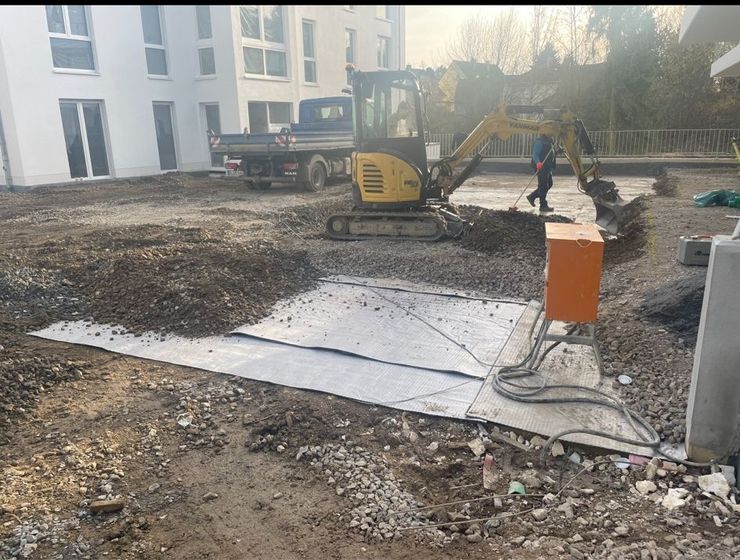 Erdarbeiten mit Minibagger